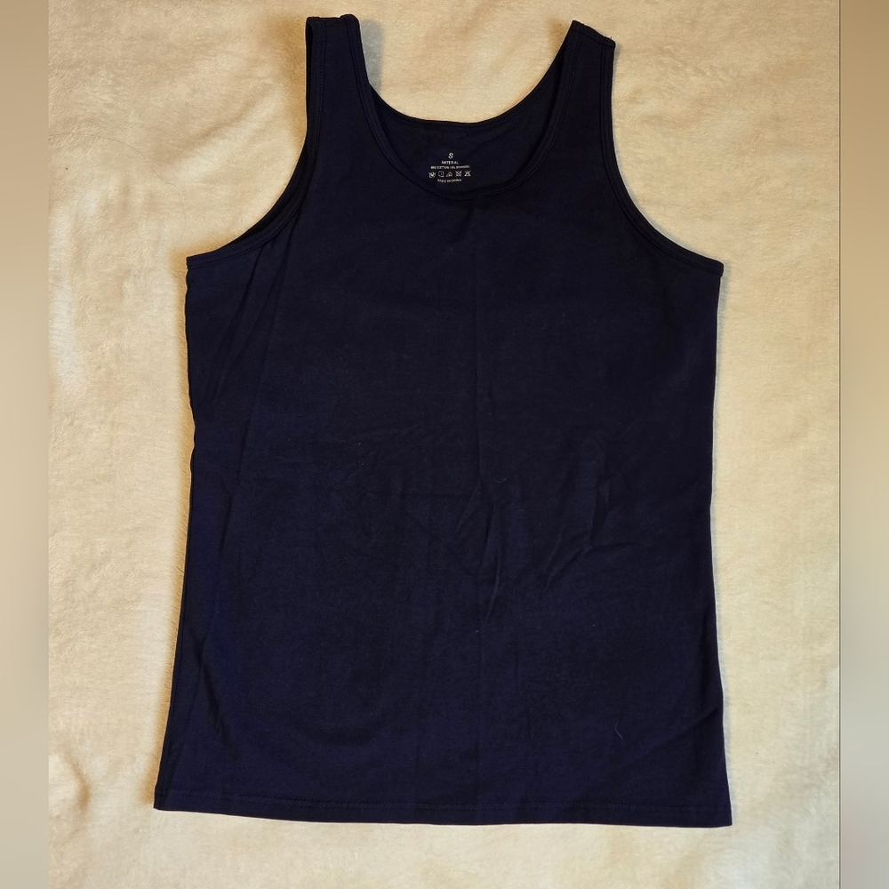 💥💥3 Items For 10❤️❤️ Be Sure To Bundle Women's Navy Blue Tank Top